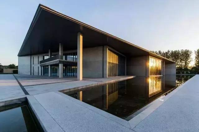 文化藝術中心門票:免費咨詢電話:0571-88769066地址:余杭區(qū)104國道